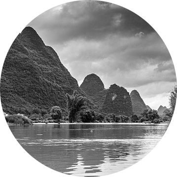 Rivier in Zuid China China van Han van der Staaij