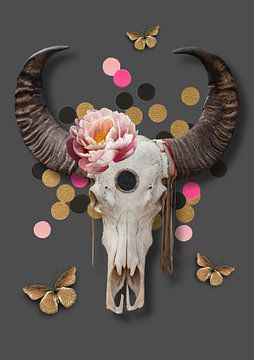 Bull skull with confetti