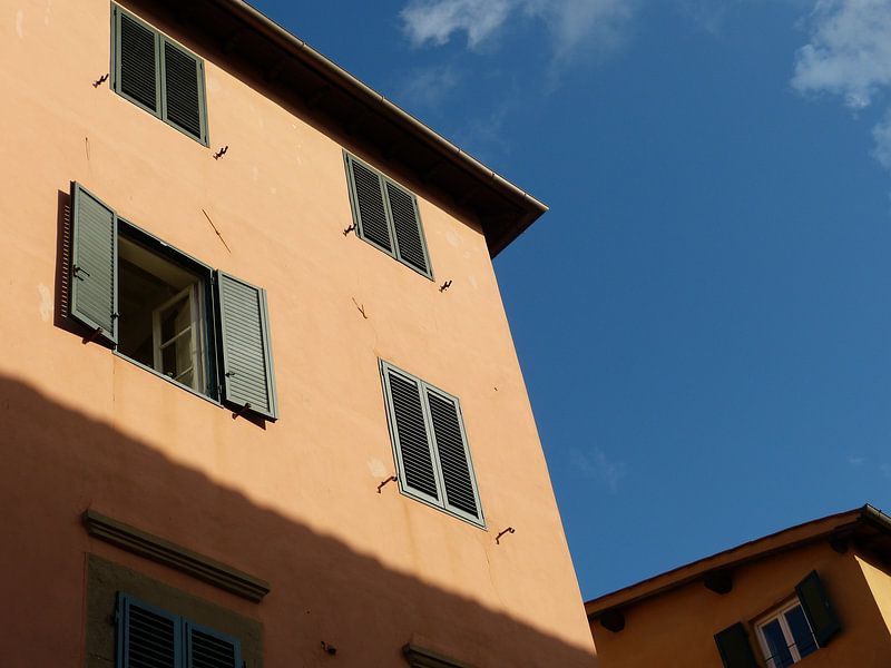 Authentic Tuscan buildings by Maro Lange