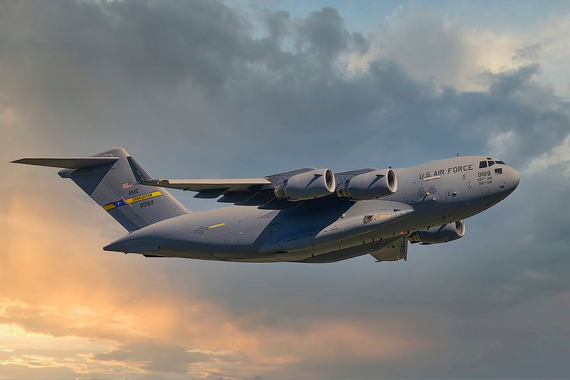 Boeing C-17A GlobemasterIII, USAF. Registration 99-0169 by Gert Hilbink