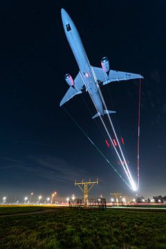 KLM Boeing 787 Dreamliner on final