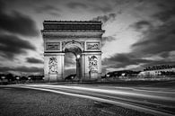 PARIJS arch of triumph | zwart-wit van Melanie Viola thumbnail