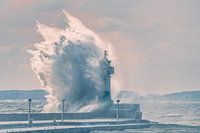 Sturmwelle Leuchtturm Sassnitz auf der Insel Rügen