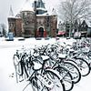 Nieuwmarkt in sneeuw van Thijs Friederich