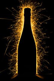 champagne fles met vuurwerk van Corrine Ponsen