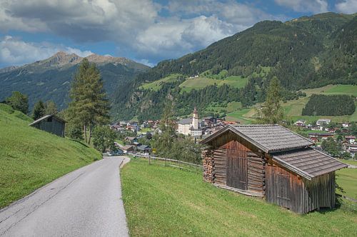 Gezicht op Neustift in het Stubaital