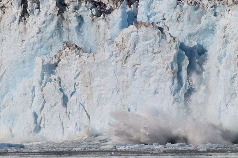 Columbia Glacier in Prince William Sound on the western Alaska Chugach Mountains near Valdez, Alaska by Frank Fichtmüller