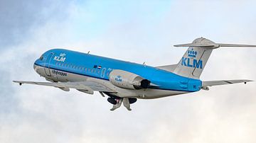 KLM Cityhopper Fokker 70. by Jaap van den Berg