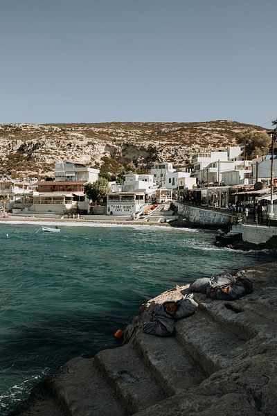 Griechisches Fischerdorf Matala auf Kreta von Hey Frits Studio