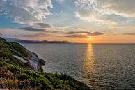 Ondergaande zon op Corsica van Marco Schep thumbnail