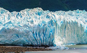 detail of the Perito Moreno Glacier in the national Glacier park near Calafate in Argentina van Ivo de Rooij