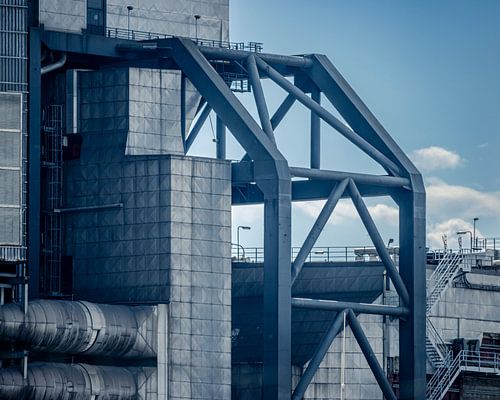 Stalen constructie van fabriek II