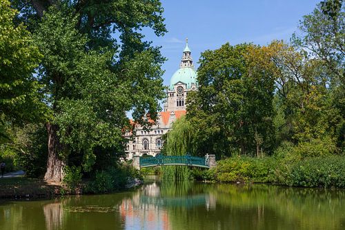Neues Rathaus im Maschpark am Maschteich, Hannover, Niedersachsen, Deutschland, Europa