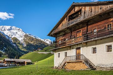 Oude bergboerderijen in het achterste Villgratental van Christian Müringer