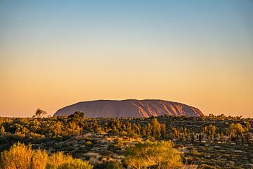 Uluru (Ayers Rock) by Ruben Swart