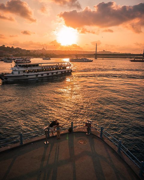 Istanbul by Hello Pompoyo