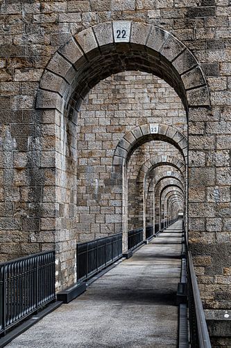 Het viaduct van Chaumont in Frankrijk (1857), schuin perspectief