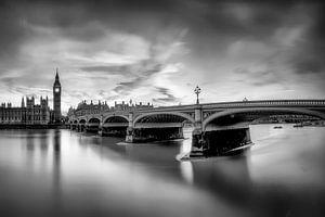 Londen Westminster Bridge in zwart wit van Manfred Voss, Schwarz-weiss Fotografie
