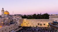 Sonnenuntergang während des Schabbats an der Klagemauer in Jerusalem von Jessica Lokker Miniaturansicht