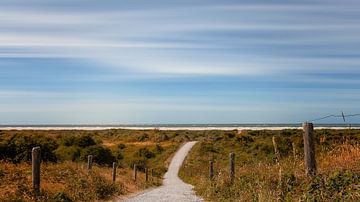 Dünenweg zum Strand und zum Meer Schiermonnikoog von R Smallenbroek