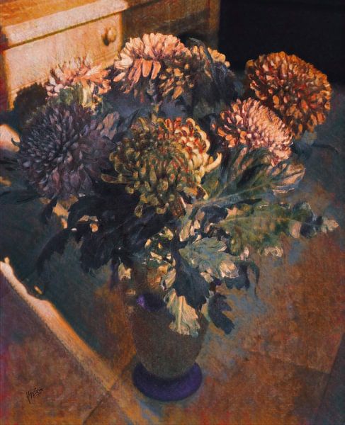 Chrysanthemums in a vase by Nop Briex