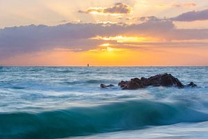 Saint-Malo gedurende zonsondergang van Ardi Mulder