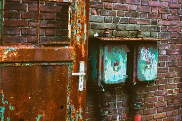 Old doors weathered rusty and full of colour. by Zaankanteropavontuur