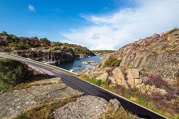 Brug tussen de eilanden Orust en Malön in Zweden