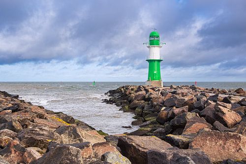 Pier aan de Oostzeekust in Warnemünde