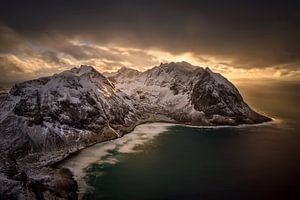 Coucher de soleil à Kvalvika sur Wojciech Kruczynski