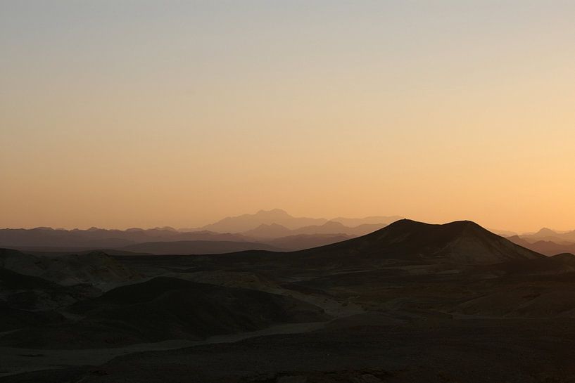 Montagnes du soleil couchant par Studio voor Beeld