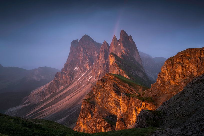 Seceda Dolomiten Regenbogen Sonnenuntergang von Vincent Fennis