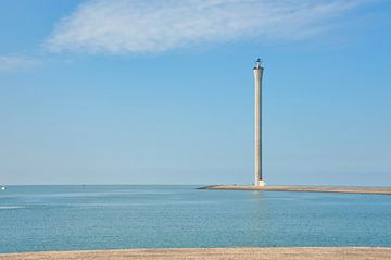 Radartoren De Lange Neel op eiland Neeltje Jans van Miny'S