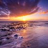 Sonnenuntergang am Strand von Texel. von Justin Sinner Pictures ( Fotograaf op Texel)