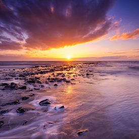 Sunset on Texel beach. by Justin Sinner Pictures ( Fotograaf op Texel)