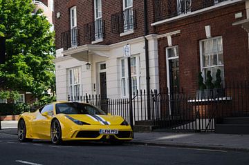 Ferrari 458 Speciale dans les rues de Londres. sur Joost Prins Photograhy