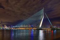 Rotterdam Erasmusbrug bij nacht van Peet de Rouw thumbnail