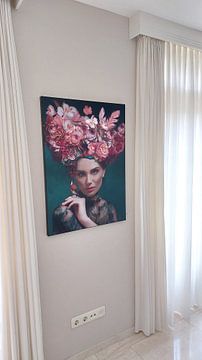 Photo de nos clients: Jeune femme portant une couronne de fleurs sur OEVER.ART