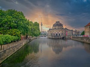 Berlin, musée, la Spree et tour de télévision