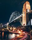 De Brug van de haven die in de Nacht gloeit van Milan Markovic thumbnail