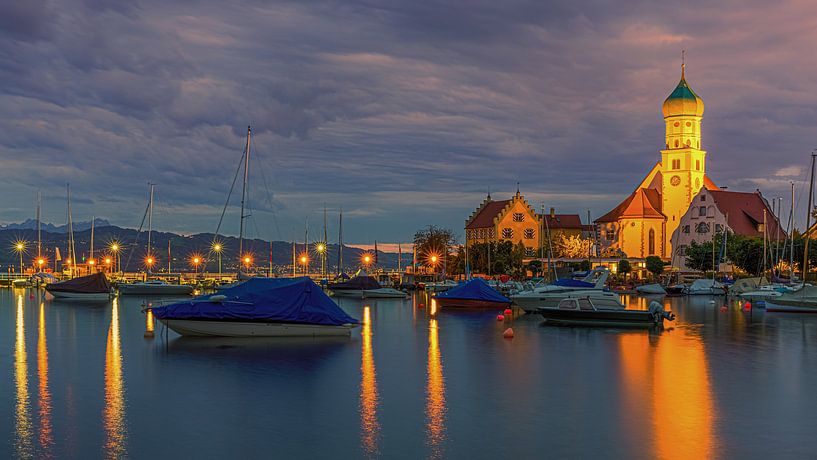 Een zonsondergang in Wasserburg van Henk Meijer Photography