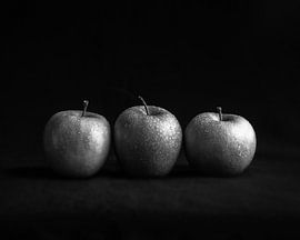 apples - three in a row by Mariska Vereijken