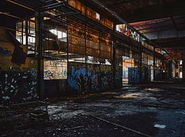 Verlassene Hallen von Steven Plitz