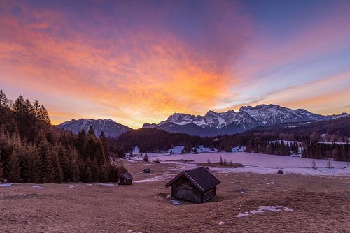 Brandende hemel aan de Geroldsee