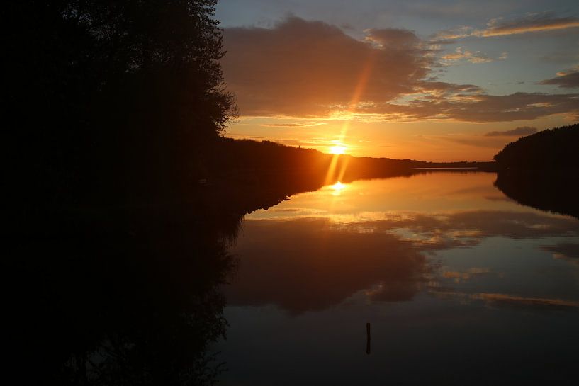 Adembenemende zonsondergang van Wendy Hilberath
