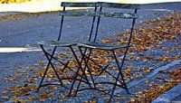 Deux chaises de rue (photo grand écran) par Norbert Sülzner Aperçu