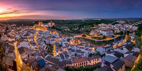 Bergdorp Setinal de las Bodgas in Andalusië