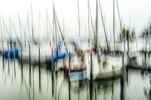 Segelschiffe in Yachthafen