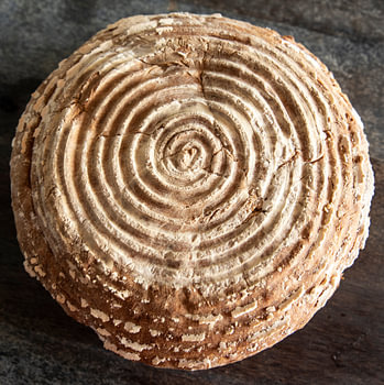 Schönes selbstgebackenes Brot