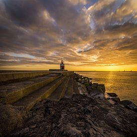 Zonsondergang op de Noordpier in maart 2025 van peterheinspictures